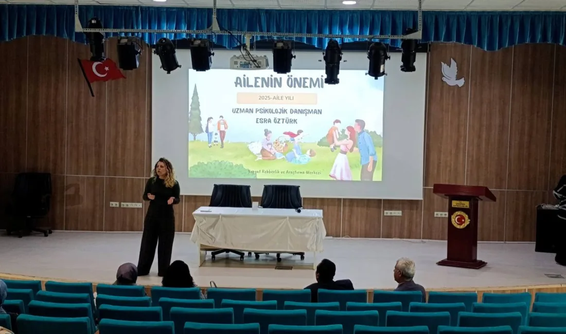 Yozgat Rehberlik ve Araştırma Merkezi tarafından Çekerek Kaymakamlık Konferans Salonu'nda