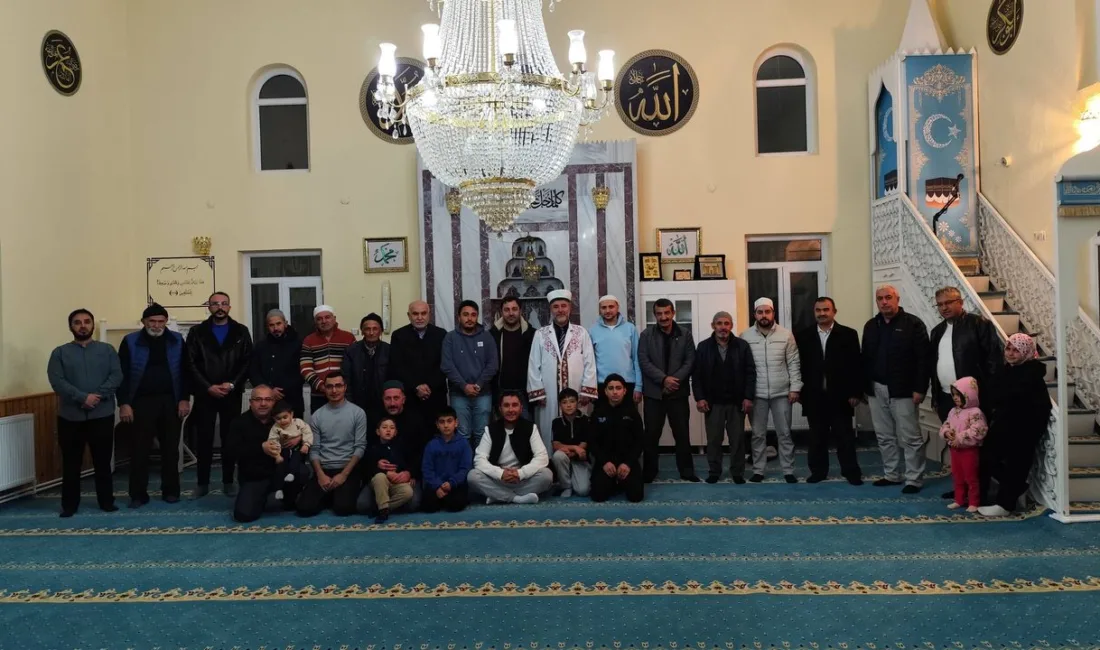 Yozgat'ın Sarıkaya ilçesinde ailelerin bir araya gelerek manevi ortamı paylaşmaları