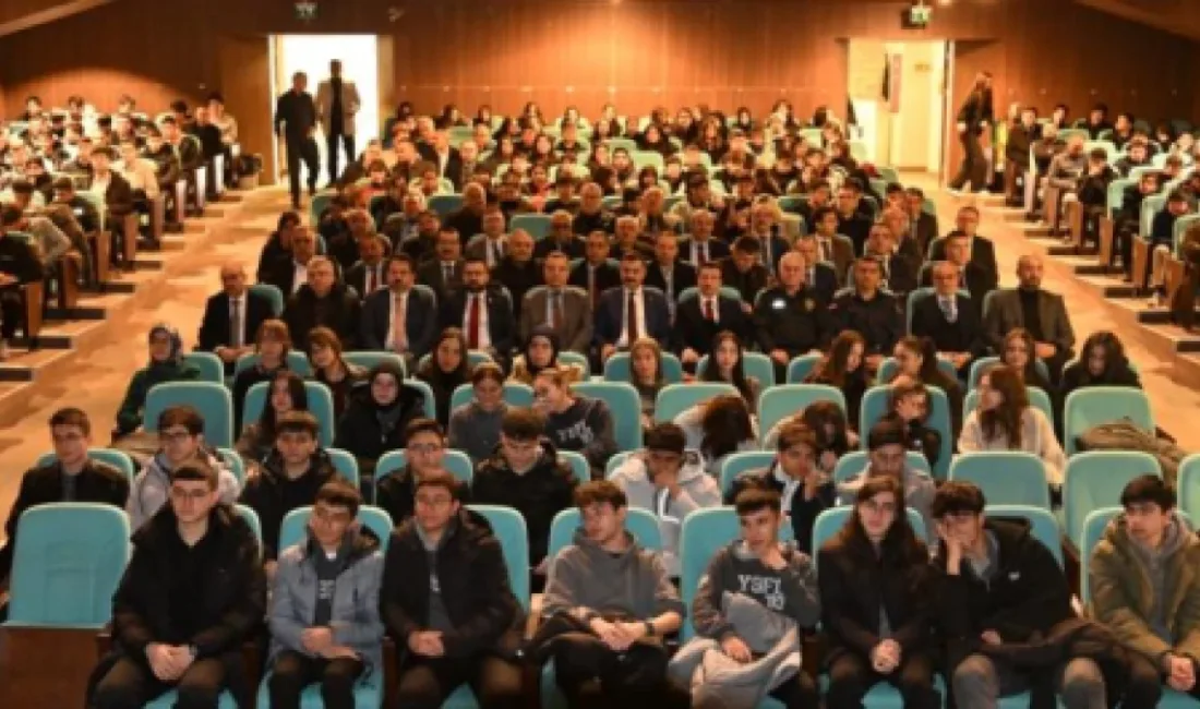 Bağımsızlık mücadelemizin simgesi ve İstiklal Marşı’nın şairi Mehmet Âkif Ersoy,