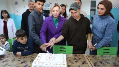 Yozgat Valisi Mehmet Ali Özkan'ın eşi Arzu Özkan, 3 Aralık