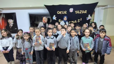 Programa çocuk edebiyatı yazarı Fatma Zehra Aydemir konuk olarak katıldı.