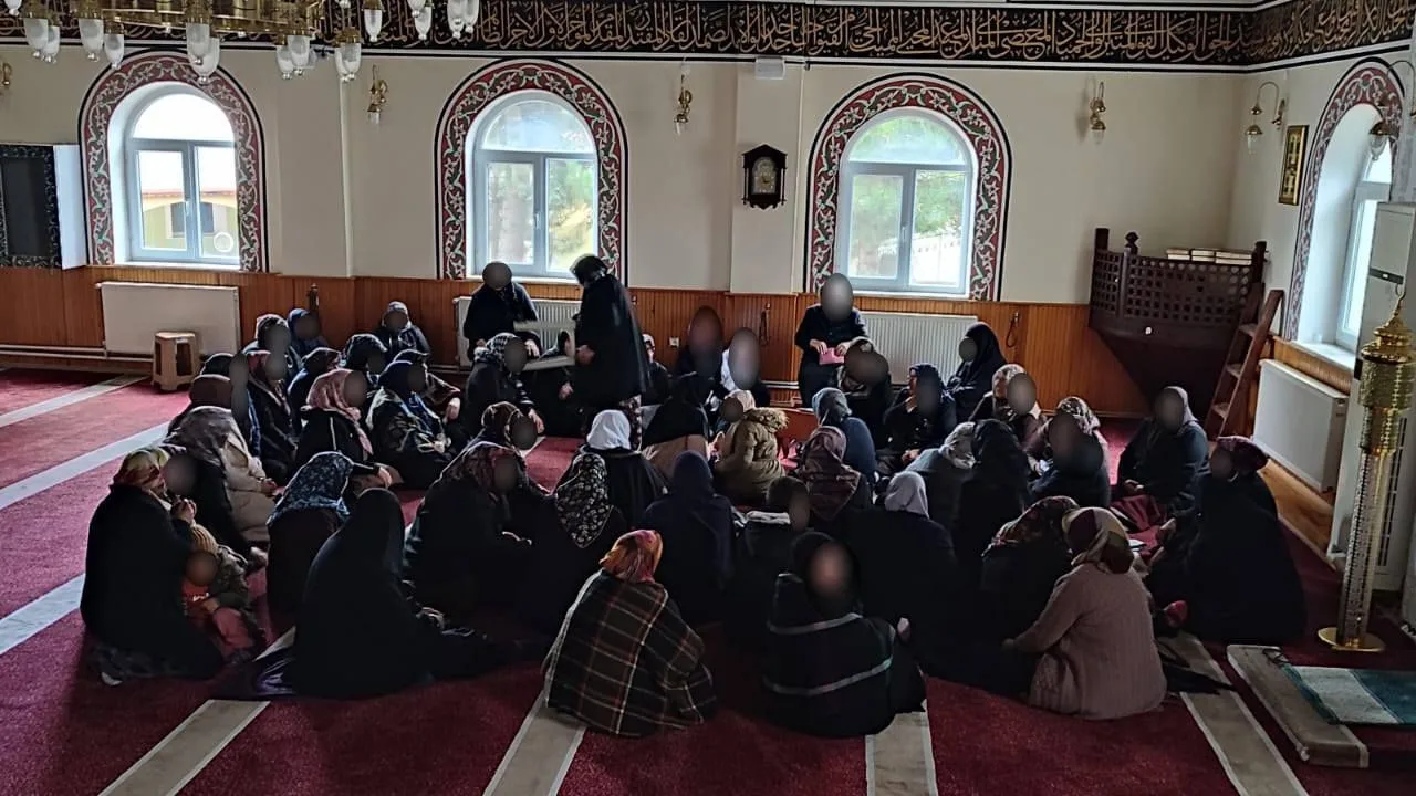 Sorgun İlçe Müftülüğü, köylerde yaşayan bayan cemaate yönelik düzenlediği dini