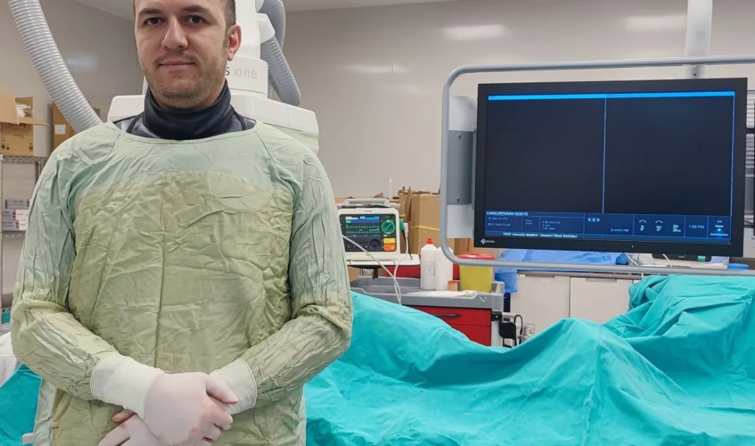 Yozgat Şehir Hastanesi, bağırsak damarlarını ameliyatsız açma yöntemini başarıyla gerçekleştirdi.