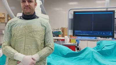 Yozgat Şehir Hastanesi, bağırsak damarlarını ameliyatsız açma yöntemini başarıyla gerçekleştirdi.