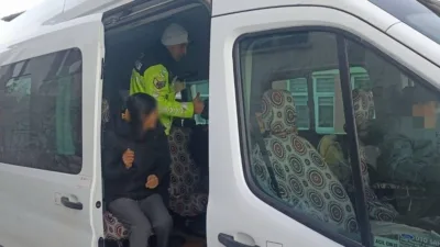 Yozgat İl Jandarma Komutanlığı, öğrencilerin güvenli bir şekilde okula ulaşmalarını