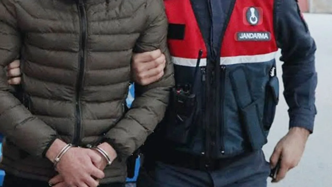 Yozgat’ta aranan şahıslara yönelik jandarma ekiplerinin titiz çalışmaları devam ediyor.