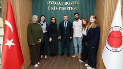 Türk Hemşireler Derneği Yozgat İl Temsilcisi ve öğrenci komisyonu üyeleri,