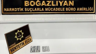 Yozgat'ın Boğazlıyan ilçesinde düzenlenen polis uygulamasında durdurulan araçta 24 adet
