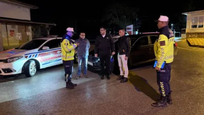 Akdağmadeni Kaymakamı Cafer Kaymakçı, ilçe genelinde gerçekleştirilen yol kontrolü ve