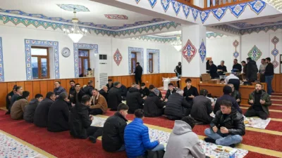 Akdağmadeni Belediye Başkanı Nezih Yalçın, Hamaloğlu Cami Derneği tarafından düzenlenen