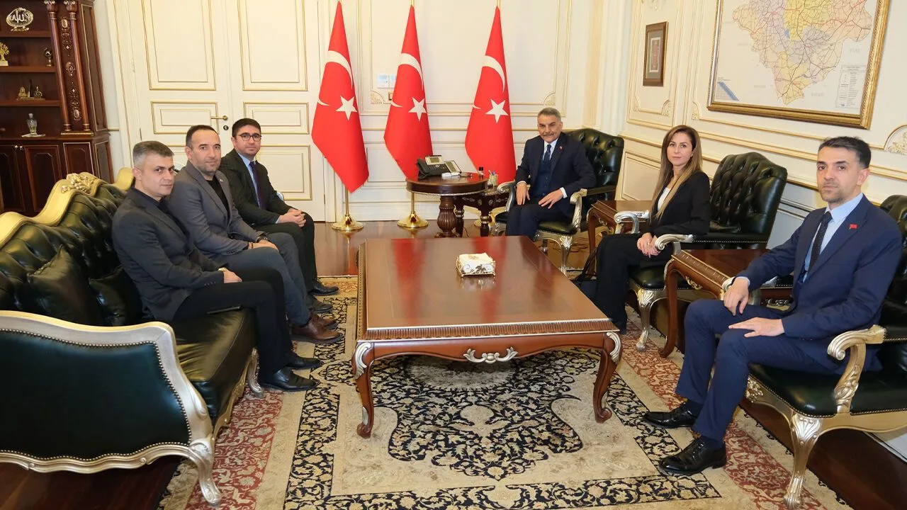 Türk Eğitim-Sen Yozgat Şubesi yönetimi, Vali Mehmet Ali Özkan ile