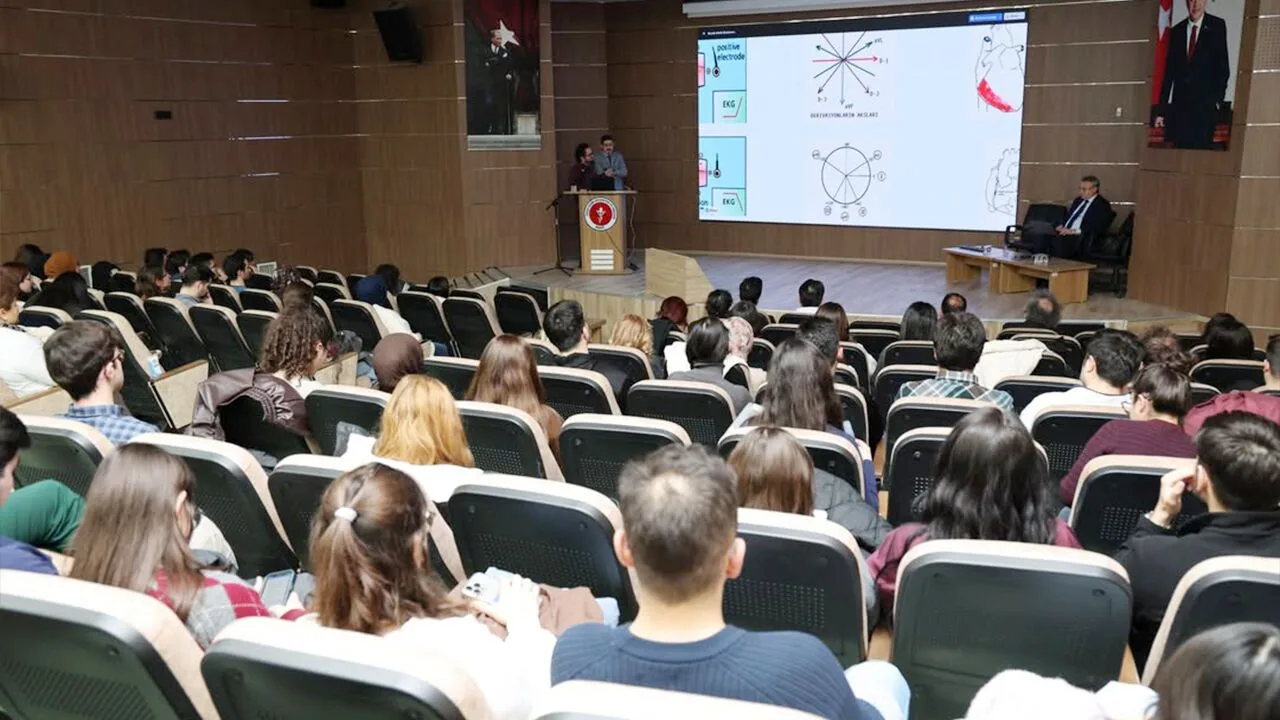 Yozgat Bozok Üniversitesi Tıp Fakültesi, klinik akıl yürütme becerilerini geliştirmek