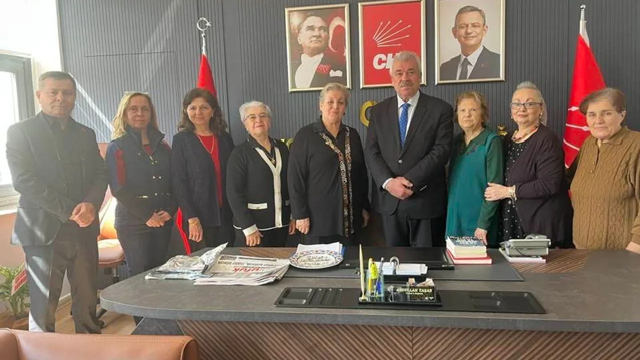 Yozgat Yardımseverler Derneği, CHP Yozgat İl Başkanlığı'na hayırlı olsun ziyaretinde