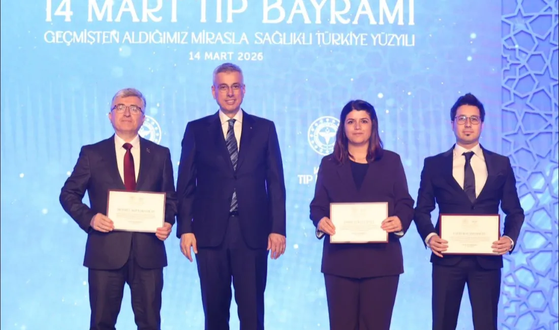 Yozgat’ın yılın hekimi ve sağlık personeli, İstanbul’da düzenlenen 14 Mart