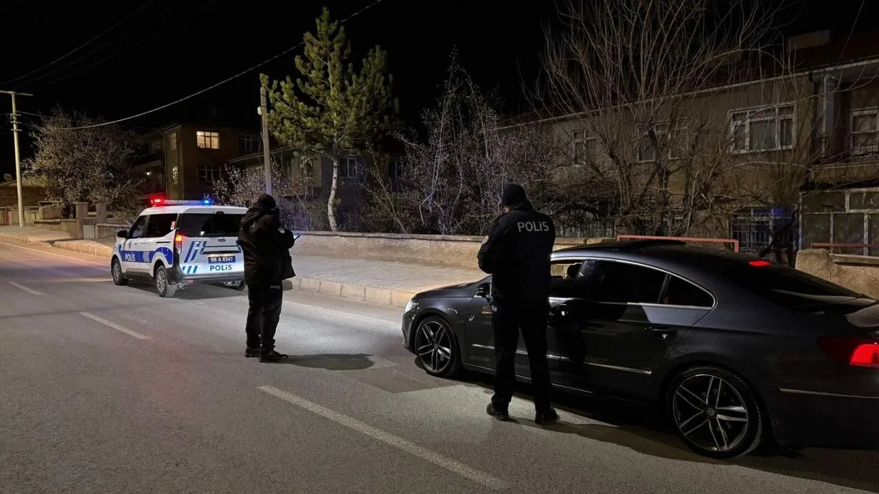 Yozgat İl Emniyet Müdürlüğü ekiplerince yürütülen çalışmalar sonucunda, dolandırıcılık suçundan