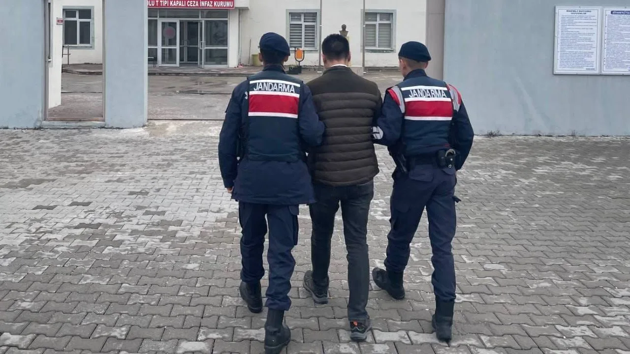 Yozgat'ta jandarma ekipleri, aranan şahıslara yönelik yürütülen çalışmalar kapsamında iki