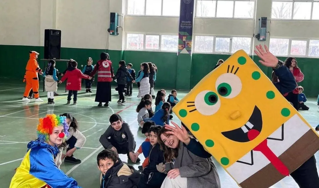 Yozgat Gençlik Merkezi tarafından, ÜNİDES kapsamında geleneksel çocuk oyunları şenliği