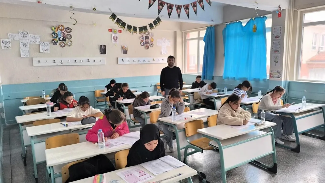 Türkiye Gençlik Vakfı Yozgat İl Temsilciliği tarafından gerçekleştirilen Kitap Kurtları