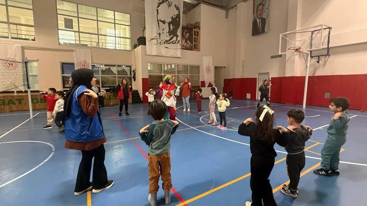 Yozgat Gençlik Merkezi, Kazım-Nuran Dokuyucu Anaokulu öğrencilerine yönelik eğitici ve