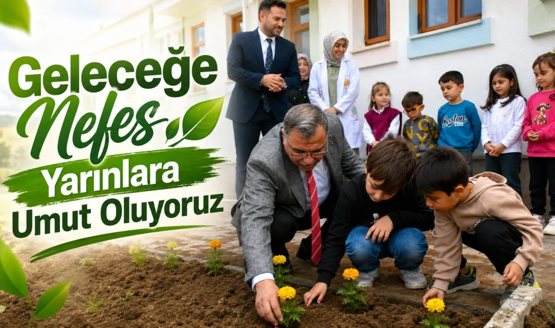 İl Millî Eğitim Müdürü İsmail Altınkaynak ve Müdür Yardımcısı Selçuk