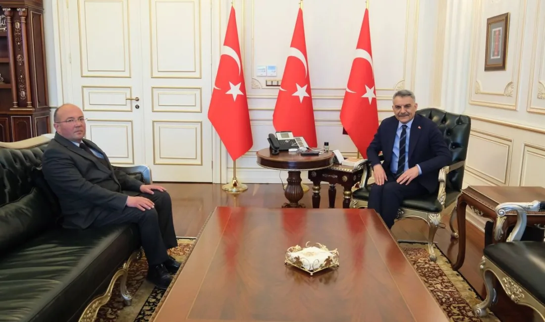 Çayıralan Belediye Başkanı Ahmet Kaygısız, Yozgat Valisi Mehmet Ali Özkan’ı