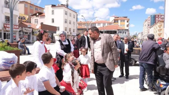 Sorgun Belediye Başkanı Mustafa Erkut Ekinci, Engelliler Haftası dolayısıyla yaptığı
