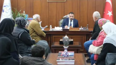 Sorgun Belediye Başkanı Mustafa Erkut Ekinci, vatandaşlarla bir araya gelerek