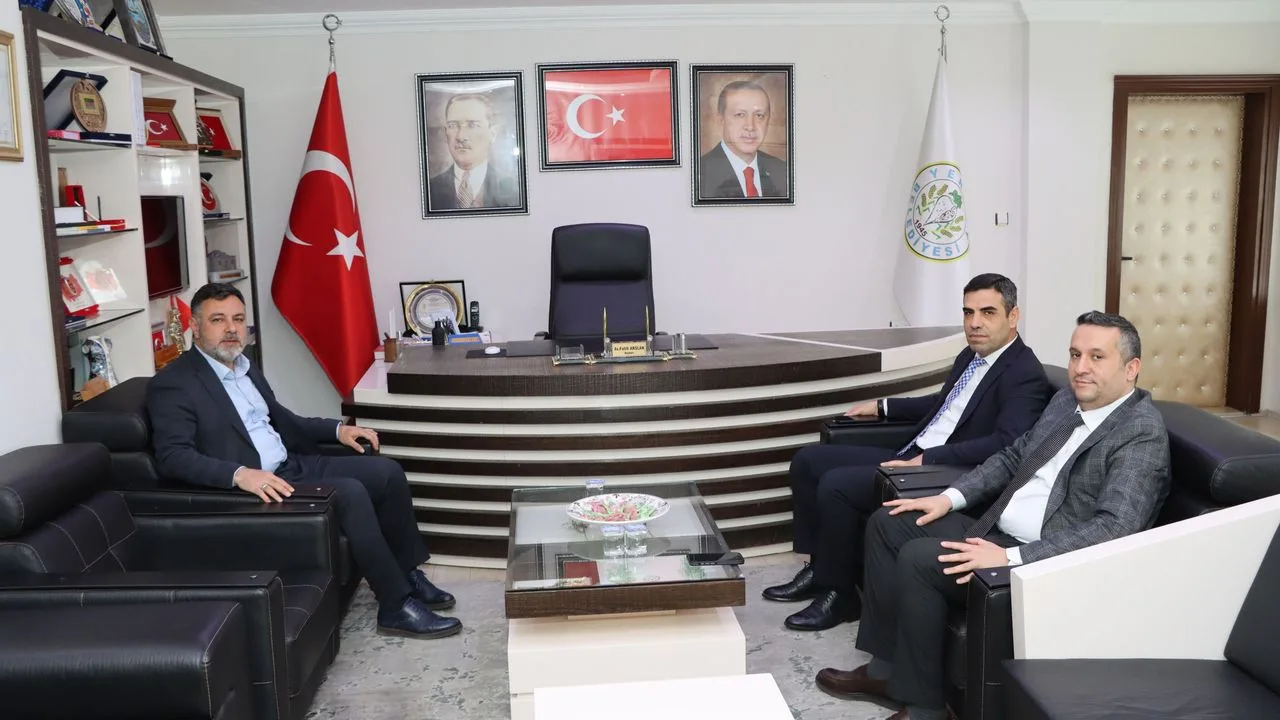 TCDD Bölge Müdür Yardımcısı Hasan Üney, Yerköy Belediye Başkanı Fatih