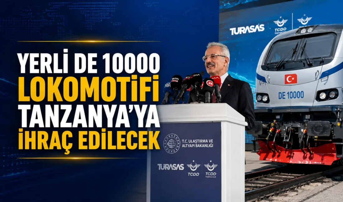 Ulaştırma Bakanı Abdulkadir Uraloğlu, Türkiye'nin ürettiği yerli lokomotif DE 10000'in