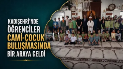 Yozgat'ın Kadışehri ilçesinde, Üçağaç Mahallesi İlköğretim Okulu öğrencileri, öğretmenlerinin rehberliğinde