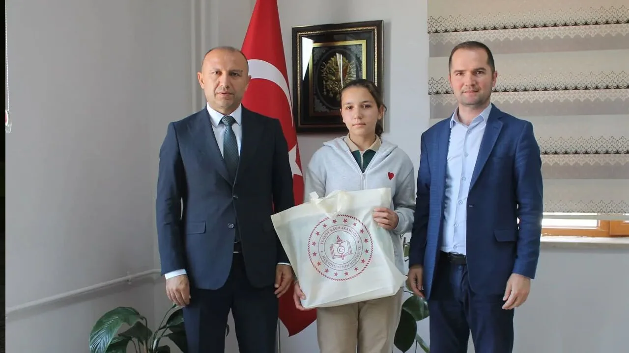 Yozgat'ın Yerköy ilçesindeki Fatih Sultan Mehmet İmam Hatip Ortaokulu öğrencisi