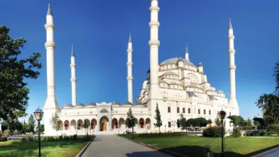 Adana'da 10 Temmuz 2026 Cuma günü Cuma namazını eda edecek