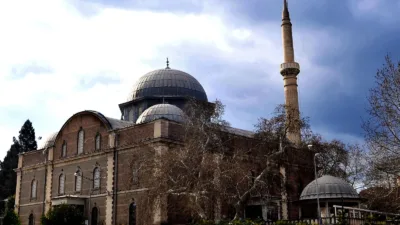 Balıkesir'de 10 Temmuz Cuma günü kılınacak namazın saati 13:19 olarak