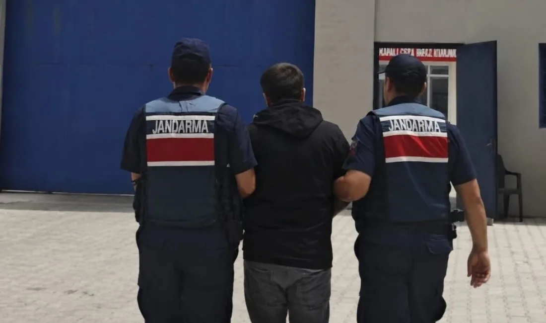 Yozgat’ta Aranan İki Şahıs Jandarma Tarafından Yakalandı Yozgat'ta, İl Jandarma Komutanlığı tarafından gerçekleştirilen operasyonlar neticesinde, çeşitli suçlardan