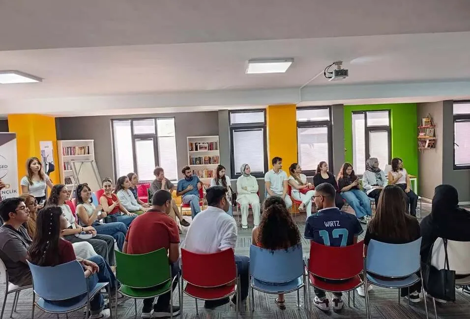 SORGED Sorgun’da Gençlere İlk Yardım Eğitimi Verildi Sorgun Gençlik Derneği ve Sorgun İlçe Sağlık Müdürlüğü iş birliğiyle